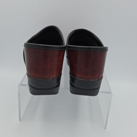 Dansko Women's 9.5-10 40 Professional Stapled Cordovan Leather Clogs Shoes Work - Picture 6 of 7